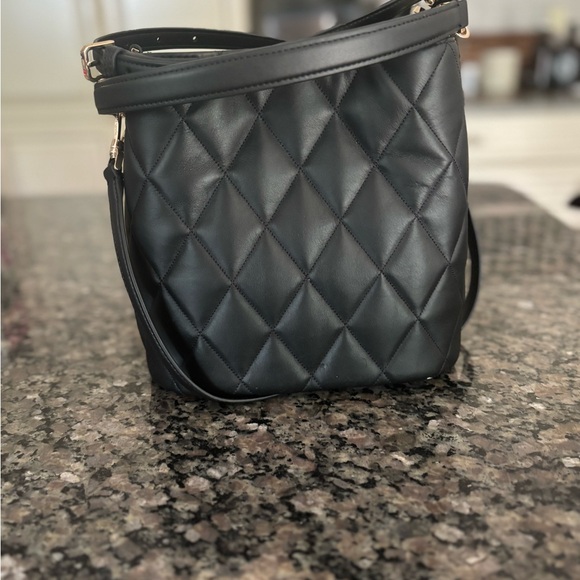 Kate Spade Black Quilted Carey Bucket Bag with Wallet - Picture 6 of 9